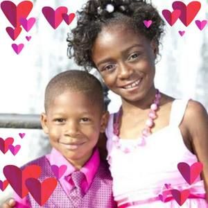 Meet your Posher, Ebony